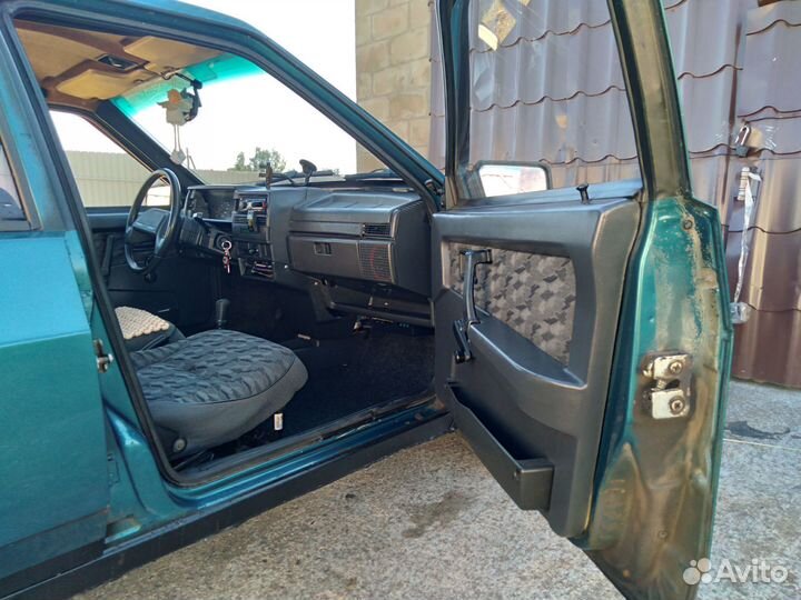 ВАЗ 21099 1.5 МТ, 2001, 130 000 км