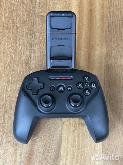 Геймпад SteelSeries Nimbus+ Bluetooth