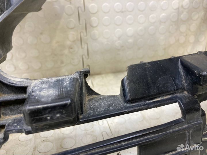 Кронштейн бампера задний левый Audi A4 B9 2015