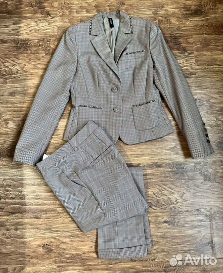 Костюм брючный Marc Cain