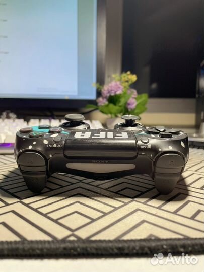 Джойстик PS4 FIFA