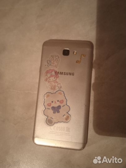 Телефон Samsung galaxy J5