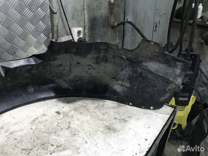 Подкрылок передний правый Chevrolet Lacetti