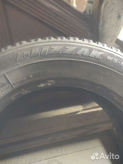 Bridgestone Blizzak WS-50 215/60 R16