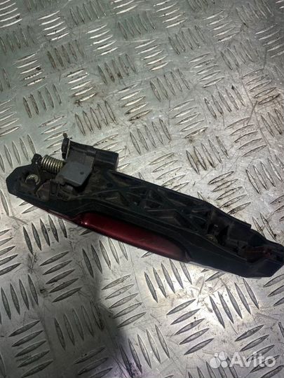 Ручка двери внешняя задняя левая Toyota Prius