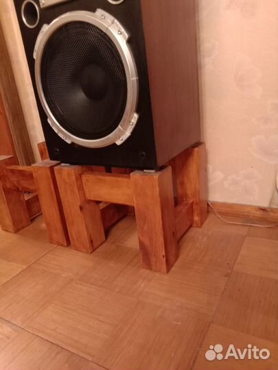 Подставки для акустики