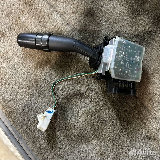 Подрулевой переключатель toyota land cruiser 100