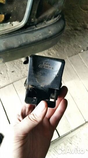 Подстаканник Toyota Corona ST190