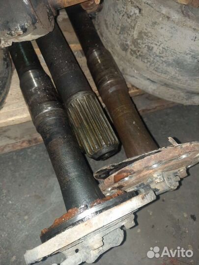 Полуось камаз 4310 задняя с хранения