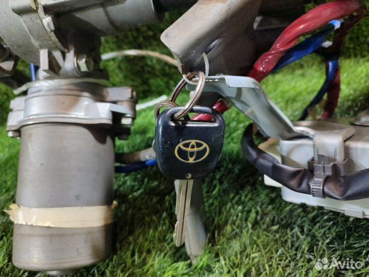 Рулевая колонка Toyota Sienta NCP85