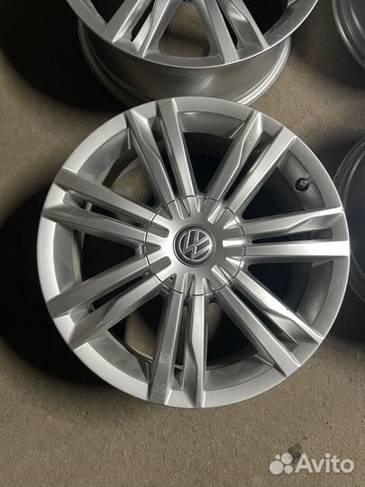 Диски VW Jetta Golf R17