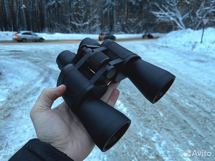 Бинокль 10х50