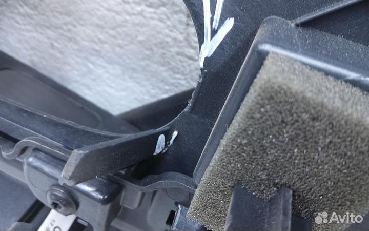 Обшивка двери передней правой Renault Logan 2