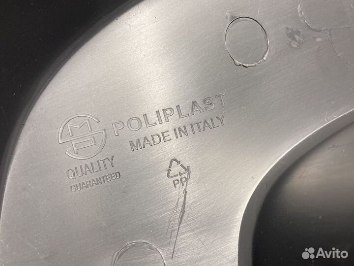 Правый угол заднего бампера на Форд Транзит