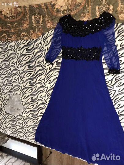 Платье вечернее