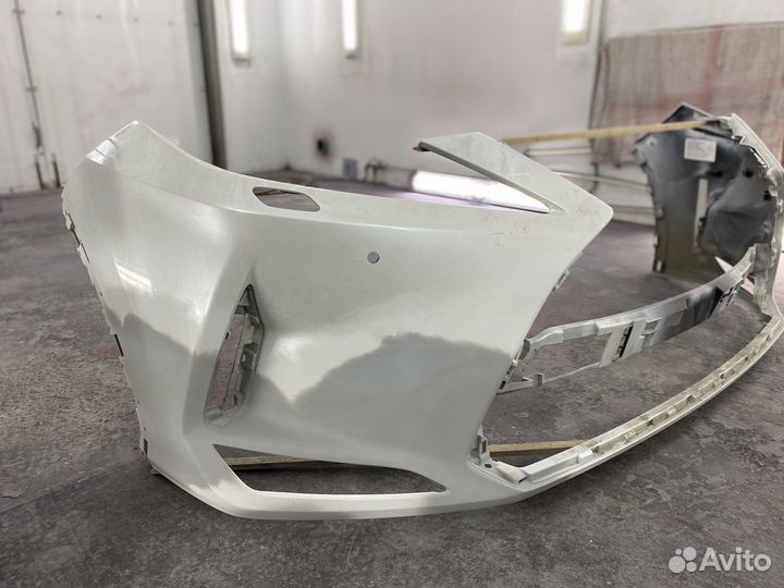 Бампер на Lexus RX 300 2020