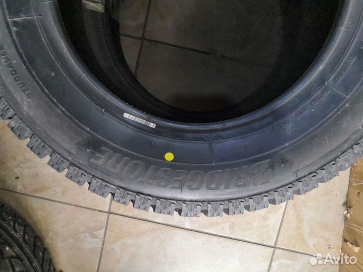 Bridgestone Ice Cruiser 7000S 195/65 R15 91T