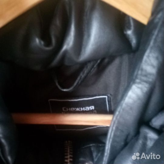 Пуховик зимний женский