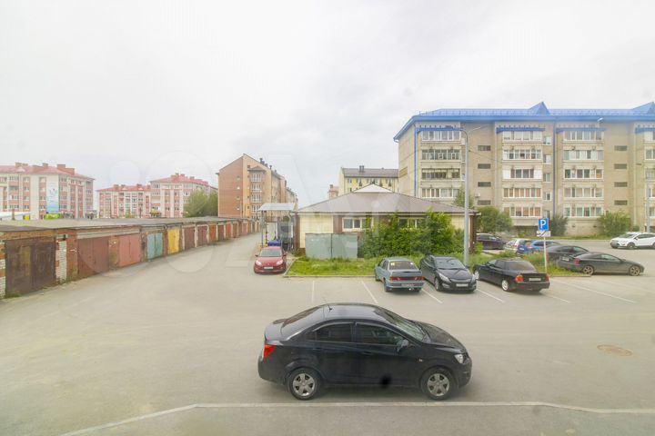 3-к. квартира, 65 м², 1/5 эт.