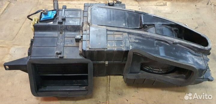 Отопитель / кондиционер в сборе Халла / Halla