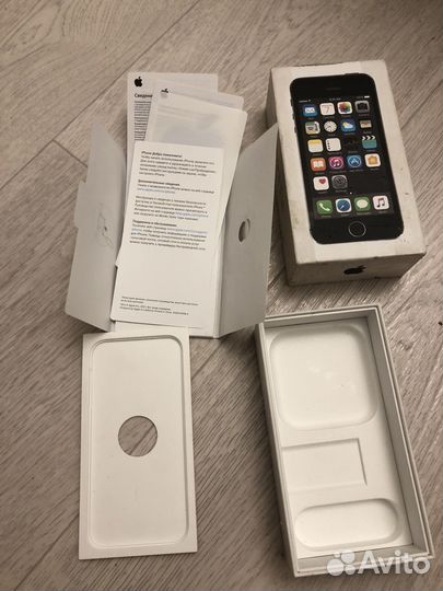 Коробка от iPhone 5S