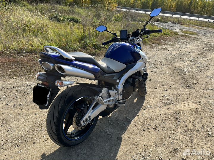 Suzuki gsr 400
