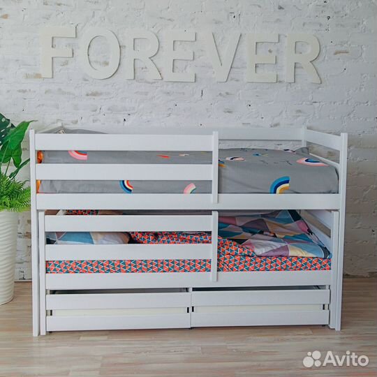 Двухъярусная кровать