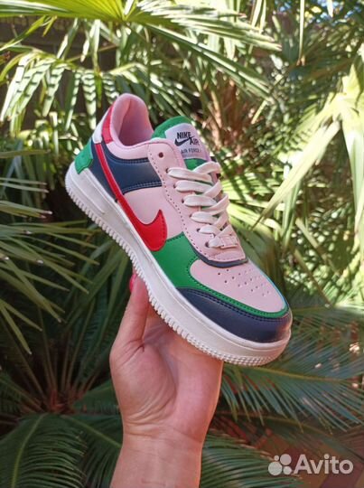 Кроссовки новые 38