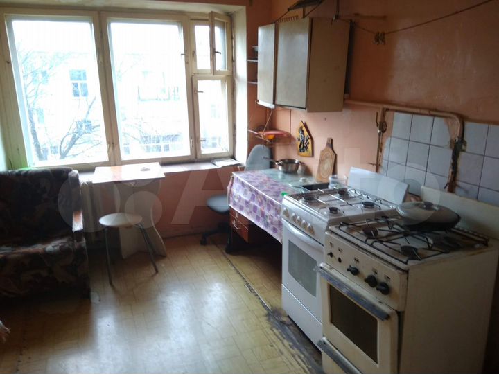 Комната 10 м² в 5-к., 5/5 эт.
