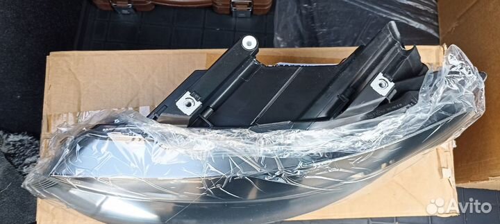 Фары передние VW polo 2009-2015г