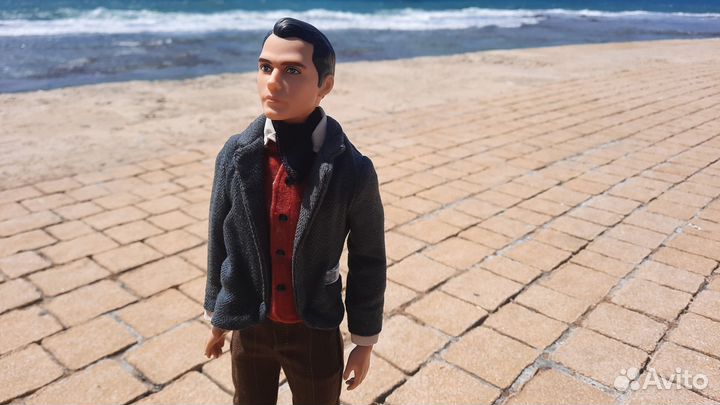 Кен Супермен (глова), в идеале