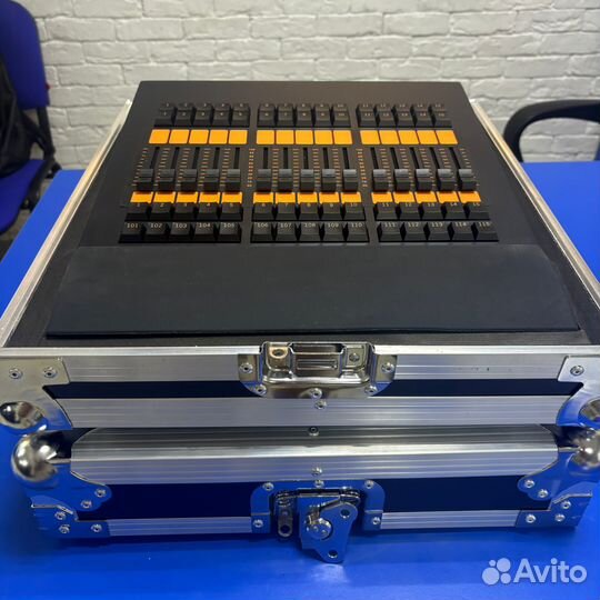 Консоль DMX Grand MA2 Fader Wing в кейсе