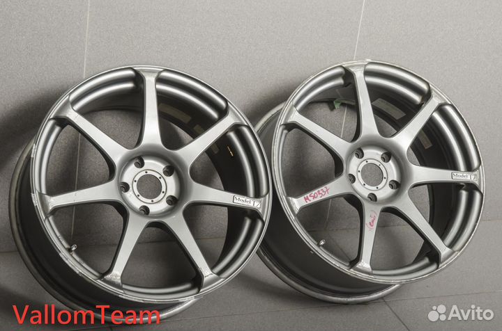 Лот M50337 Пара 17-х дисков AVS Model T7