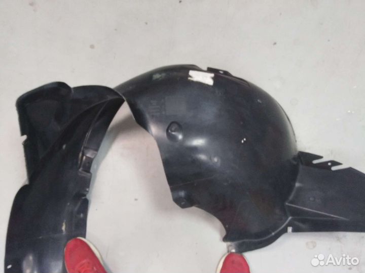 Подкрылок передний левый Polo 2011