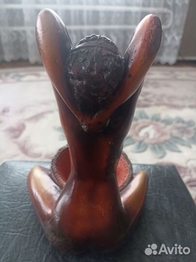 Статуэтка- пепельница