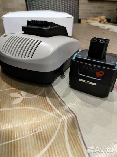 Зарядное устройство для Hilti