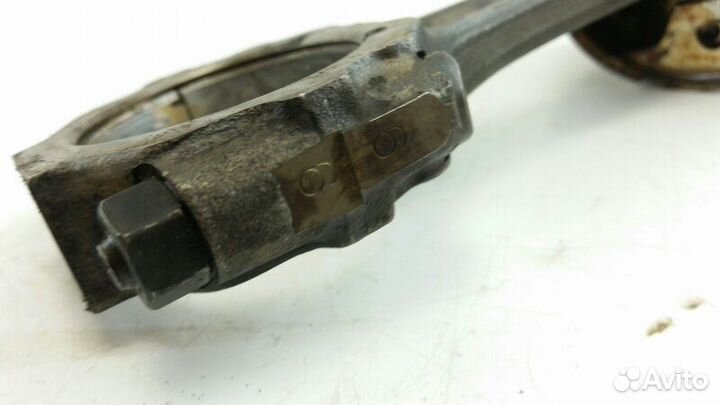 Шатун Nissan Cedric Y32 VG20 1994