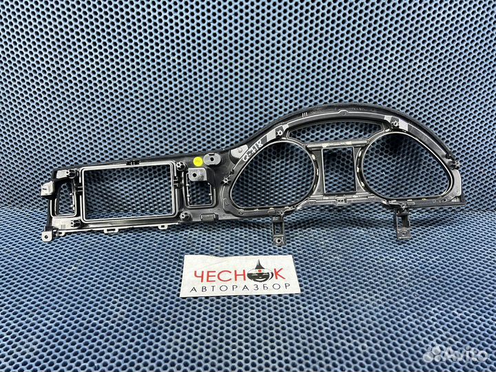 Накладка панели приборов Audi Q7 до 2015г