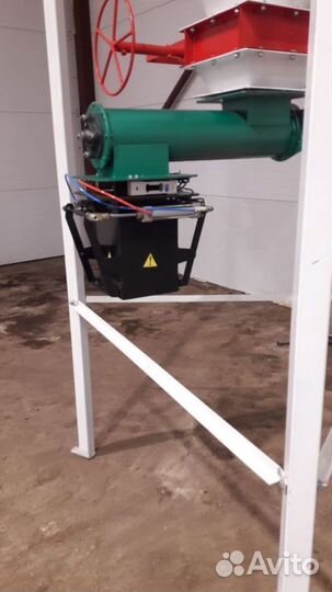 Дозатор весовой для зерна, кормов