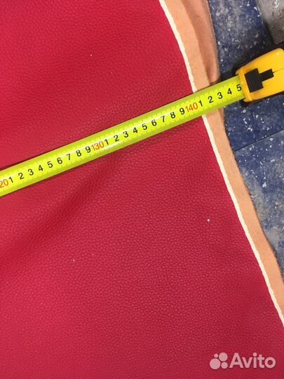 Остаток нового кожзама для мебели Hermes (красная)