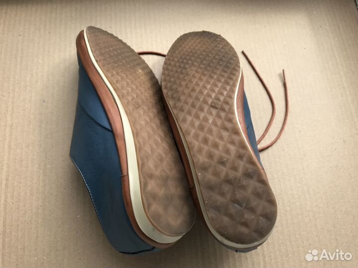 Продам кеды кожаные