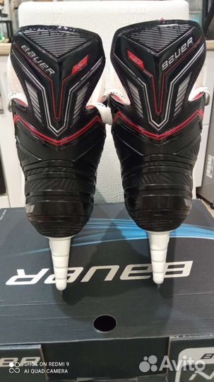 Хоккейные коньки bauer