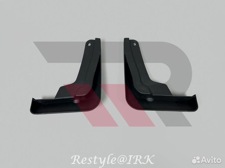 Брызговики Toyota Camry 70