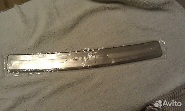 Продам накладку на задний бампер honda civic хэтчб