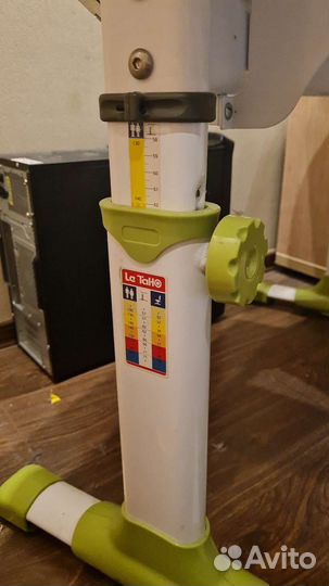 Детский письменный стол