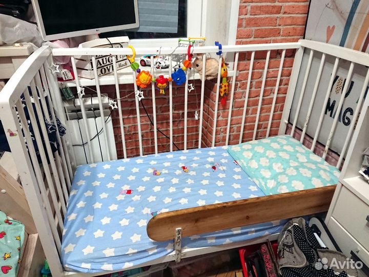 Детская кровать без матраса