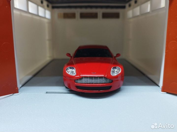 Модель Aston Martin Vanquish 1/43 Deagostini