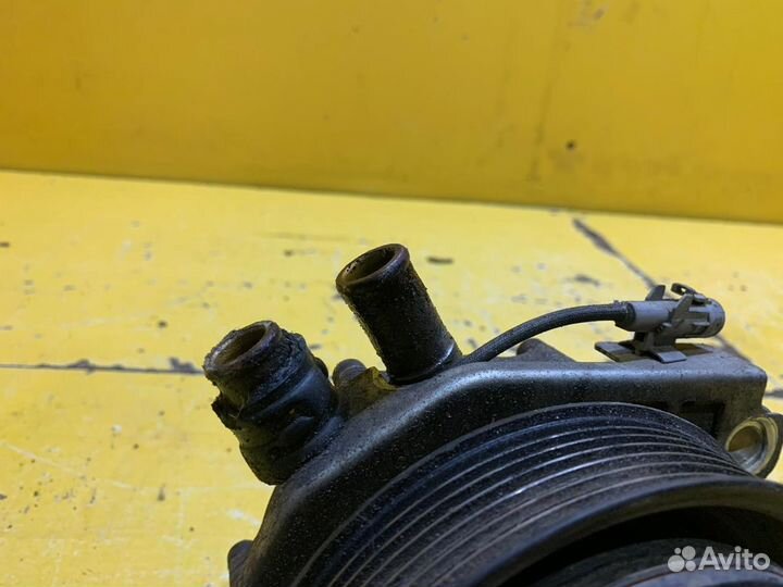 Помпа Toyota Land Cruiser Prado 150 2009-2013