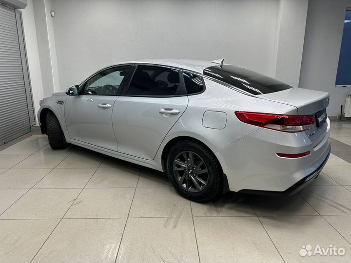 Kia Optima 2.0 МТ, 2019, 100 000 км