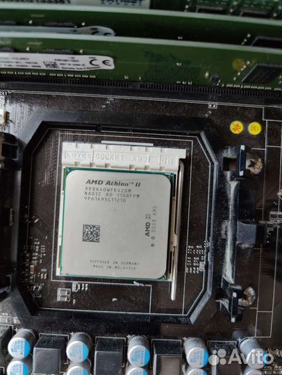 Athlon II x4 640 + MSI 870-G45 + 8gb